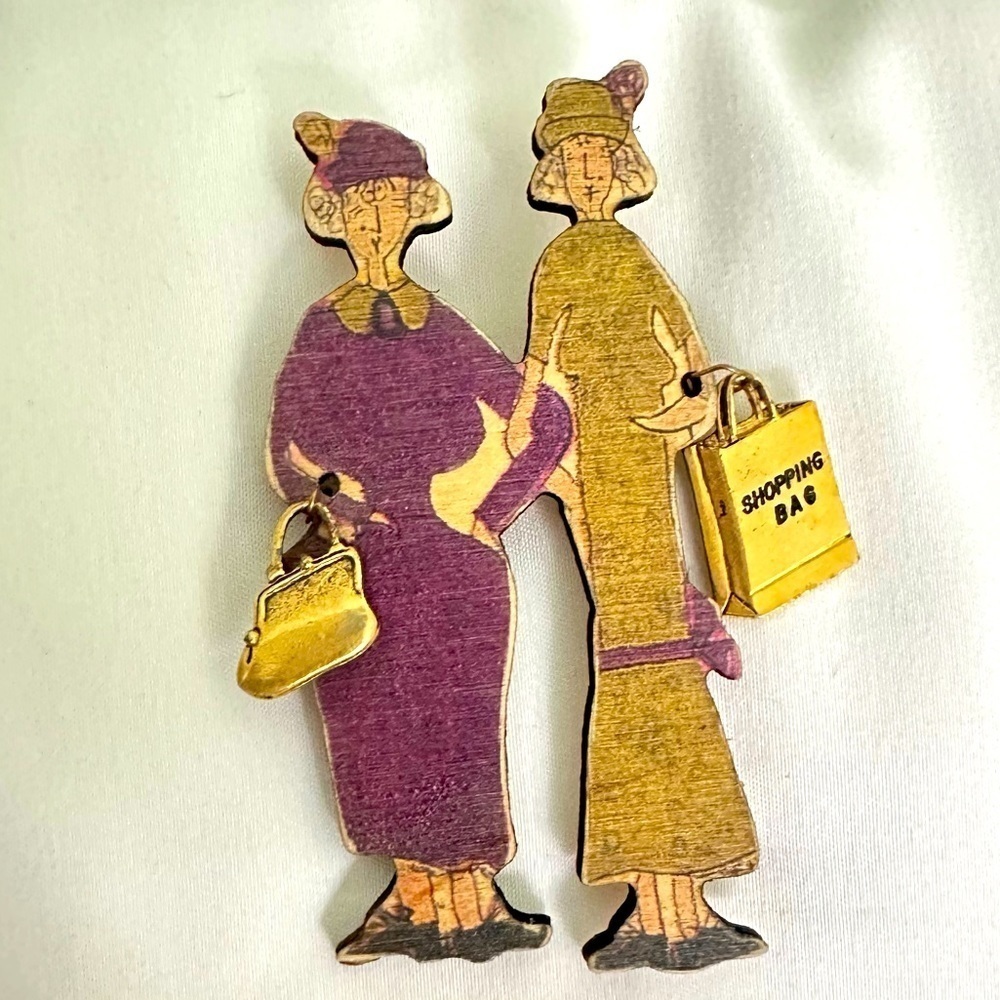 Vintage Mother + Daughtet “shopping day” wood brooch pin with gold tone dangles
